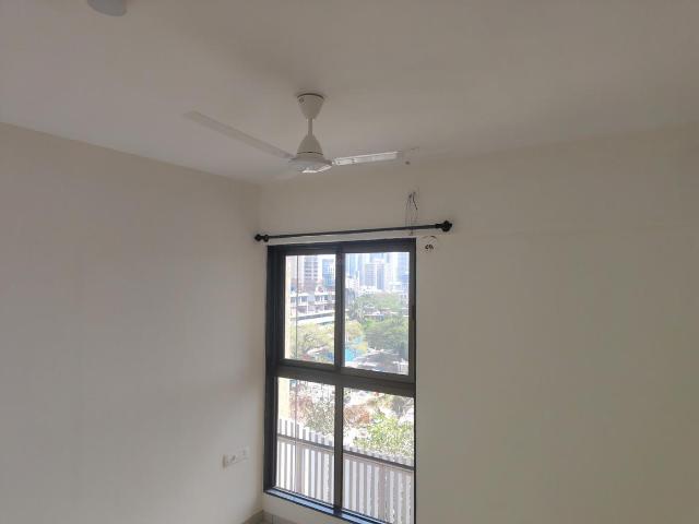 2 BHK Apartment in Goregaon West for rent Mumbai. The reference number is 19744401