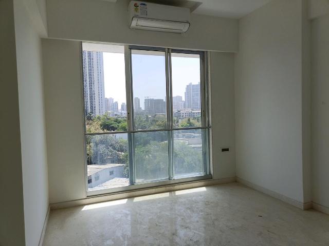 2 BHK Apartment in Goregaon West for rent Mumbai. The reference number is 19859910