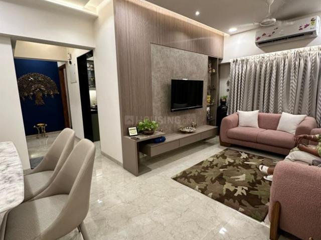 2 BHK Apartment in Goregaon West for rent Mumbai. The reference number is 19356195
