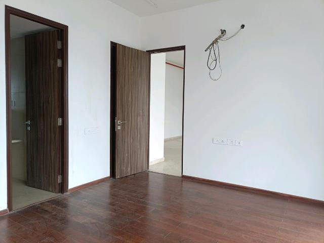 2 BHK Apartment in Goregaon West for rent Mumbai. The reference number is 20511352