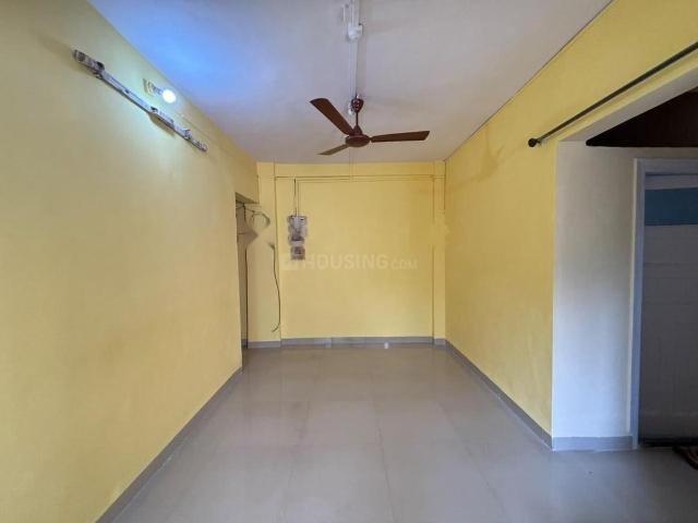 2 BHK Apartment in Goregaon West for rent Mumbai. The reference number is 20596400