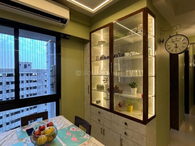 2 BHK Apartment in Goregaon West for rent Mumbai. The reference number is 20705954