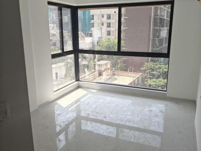 2 BHK Apartment in Goregaon West for rent Mumbai. The reference number is 20182004