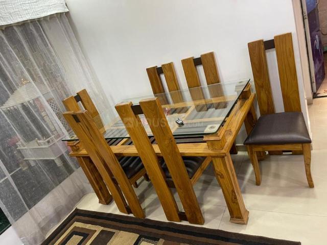 2 BHK Apartment in Goregaon West for resale Mumbai. The reference number is 18693806