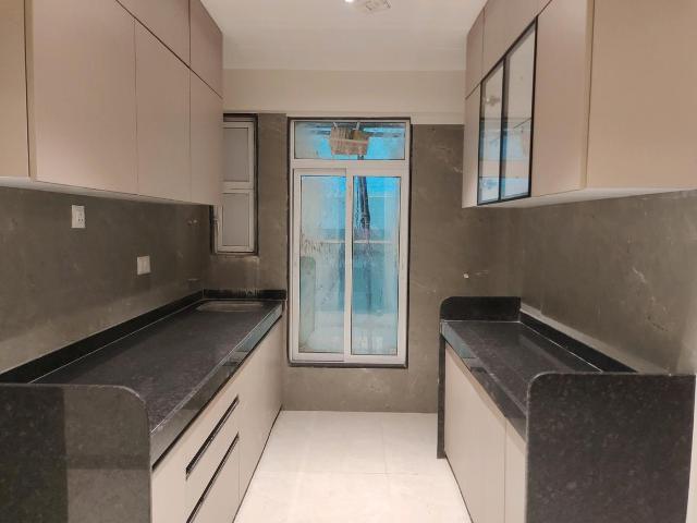 2 BHK Apartment in Goregaon West for resale Mumbai. The reference number is 19243887