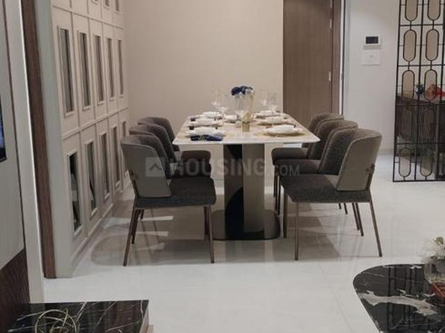 2 BHK Apartment in Goregaon West for resale Mumbai. The reference number is 19391242