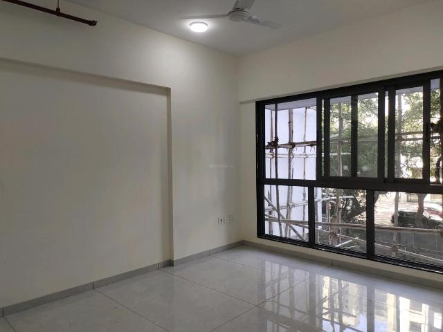 2 BHK Apartment in Goregaon West for resale Mumbai. The reference number is 19653005