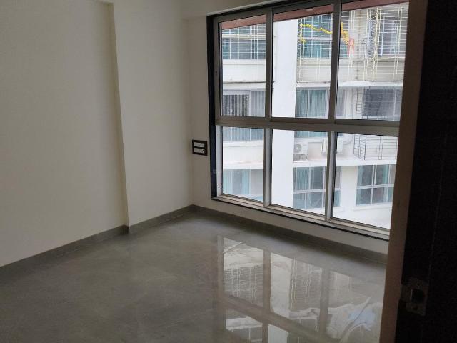 2 BHK Apartment in Goregaon West for resale Mumbai. The reference number is 20161458
