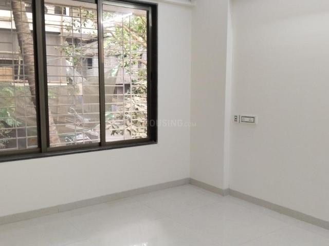 2 BHK Apartment in Goregaon West for resale Mumbai. The reference number is 20178148