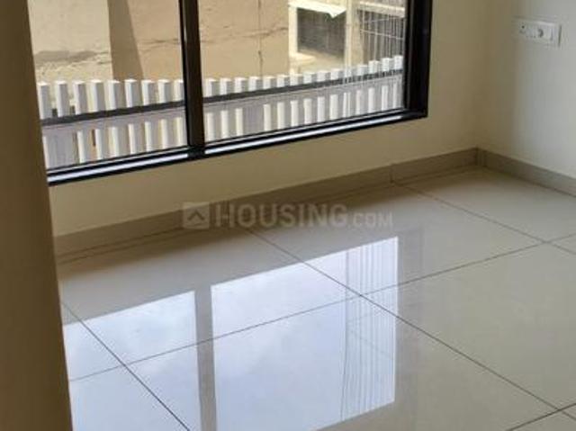 2 BHK Apartment in Goregaon West for resale Mumbai. The reference number is 20247427