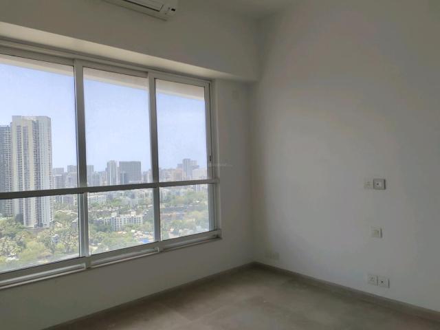 2 BHK Apartment in Goregaon West for resale Mumbai. The reference number is 20314113