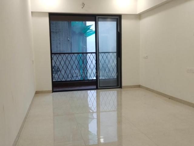 2 BHK Apartment in Goregaon West for resale Mumbai. The reference number is 20727277
