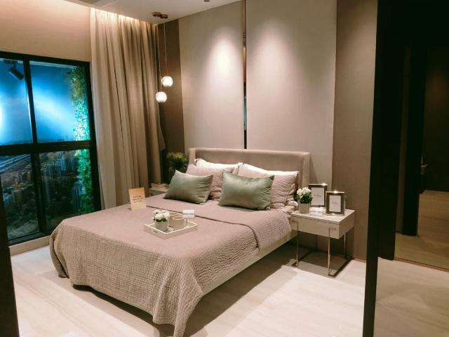 2 BHK Apartment in Goregaon West for resale Mumbai. The reference number is 18731989