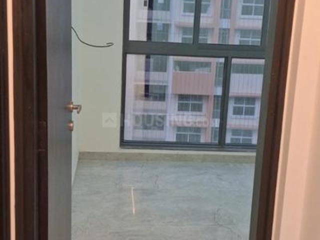 2 BHK Apartment in Goregaon West for resale Mumbai. The reference number is 19512124