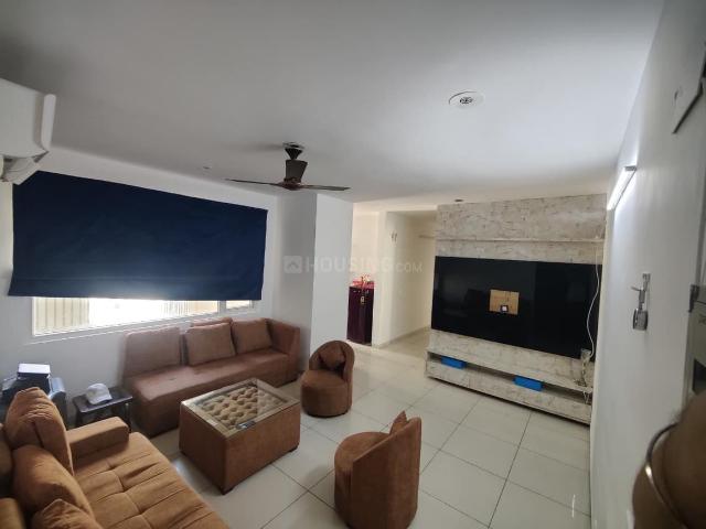 2 BHK Apartment in Gazipur for rent Zirakpur. The reference number is 20505884