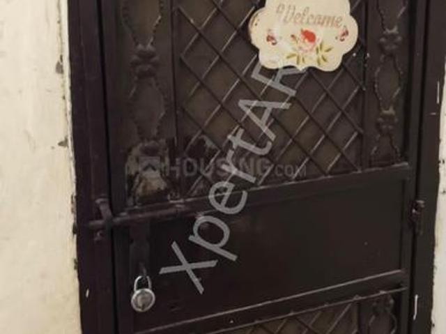 2 BHK Apartment in Gagan Vihar for resale Ghaziabad. The reference number is 20121247