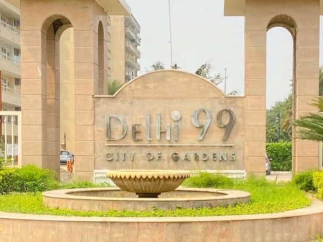 2 BHK Apartment in Gagan Vihar for resale Loni Bhopura Road. The reference number is 17717069