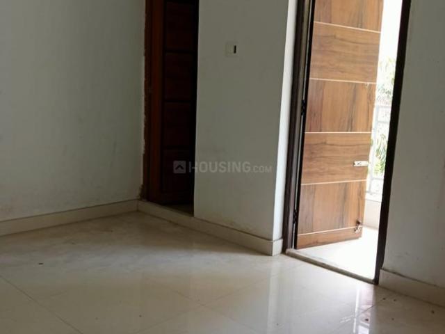 2 BHK Apartment in Ganguly Bagan for resale Kolkata. The reference number is 20458606