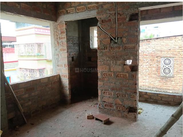 2 BHK Apartment in Garfa for resale Kolkata. The reference number is 20404695