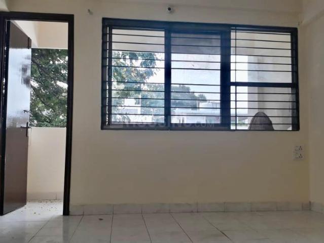 2 BHK Apartment in Geeta Bhawan for rent Indore. The reference number is 20602406