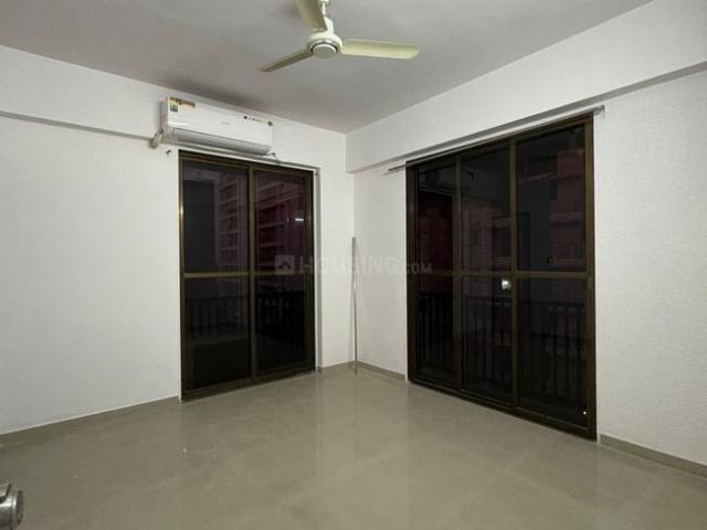 2 BHK Apartment in Ghuma for rent Ahmedabad. The reference number is 19251134