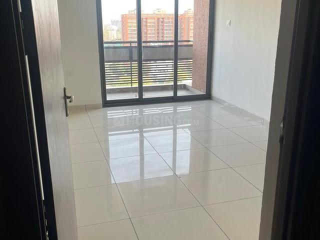 2 BHK Apartment in Ghuma for rent Ahmedabad. The reference number is 20424073