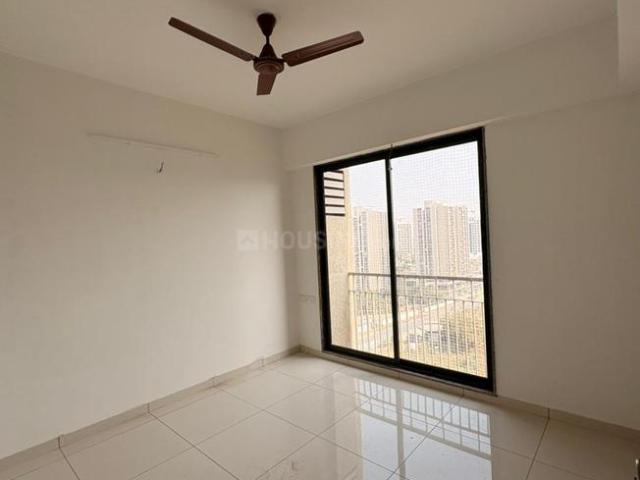2 BHK Apartment in Ghuma for rent Ahmedabad. The reference number is 20468581