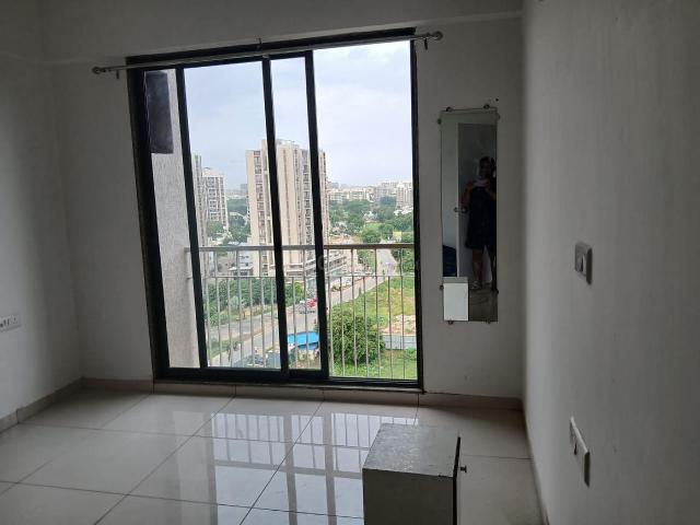 2 BHK Apartment in Ghuma for rent Ahmedabad. The reference number is 20579314
