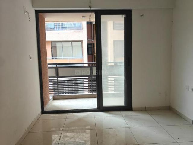 2 BHK Apartment in Ghuma for rent Ahmedabad. The reference number is 20941576