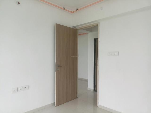 2 BHK Apartment in Ghatkopar East for rent Mumbai. The reference number is 18598061