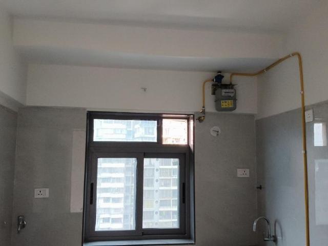 2 BHK Apartment in Ghatkopar East for rent Mumbai. The reference number is 18725889