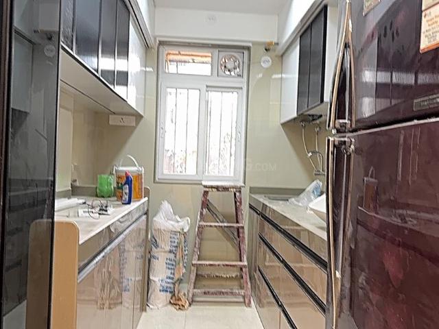 2 BHK Apartment in Ghatkopar East for rent Mumbai. The reference number is 19365946