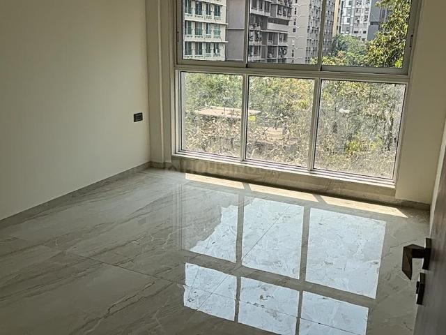 2 BHK Apartment in Ghatkopar East for rent Mumbai. The reference number is 19686103