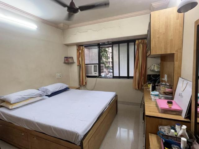 2 BHK Apartment in Ghatkopar East for rent Mumbai. The reference number is 20271466