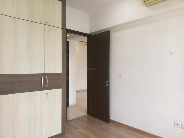 2 BHK Apartment in Ghatkopar East for rent Mumbai. The reference number is 20380178