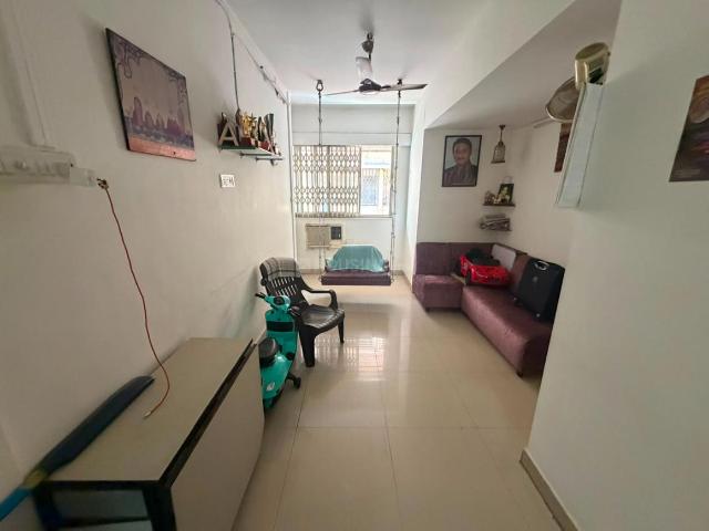 2 BHK Apartment in Ghatkopar East for rent Mumbai. The reference number is 20820007
