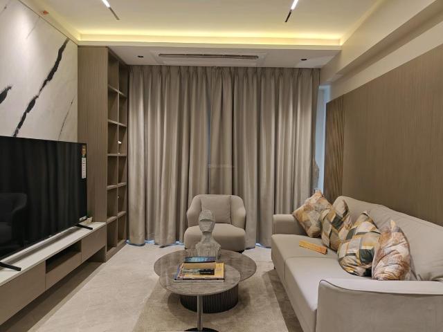 2 BHK Apartment in Ghatkopar East for resale Mumbai. The reference number is 17445811
