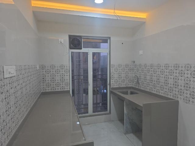 2 BHK Apartment in Ghatkopar East for resale Mumbai. The reference number is 19406605