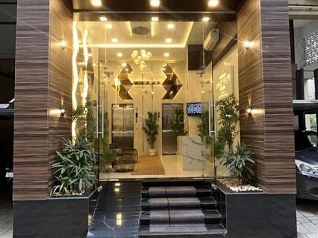 2 BHK Apartment in Ghatkopar East for resale Mumbai. The reference number is 19700250