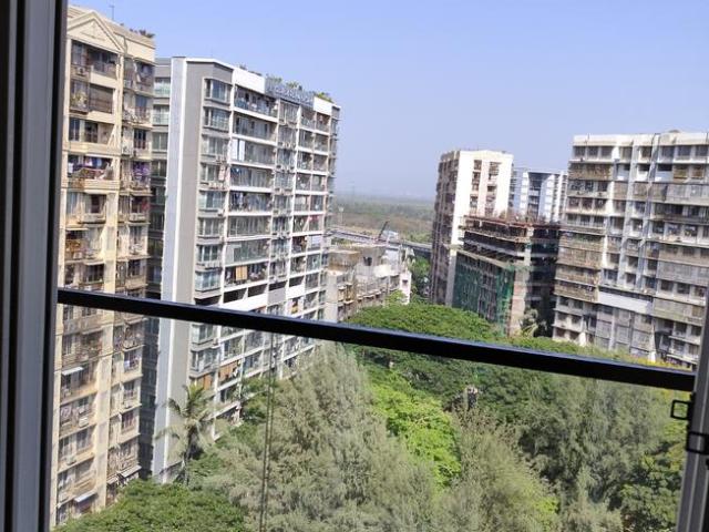 2 BHK Apartment in Ghatkopar East for resale Mumbai. The reference number is 19961725