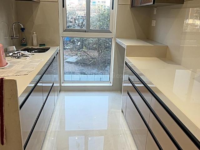 2 BHK Apartment in Ghatkopar East for resale Mumbai. The reference number is 19042962