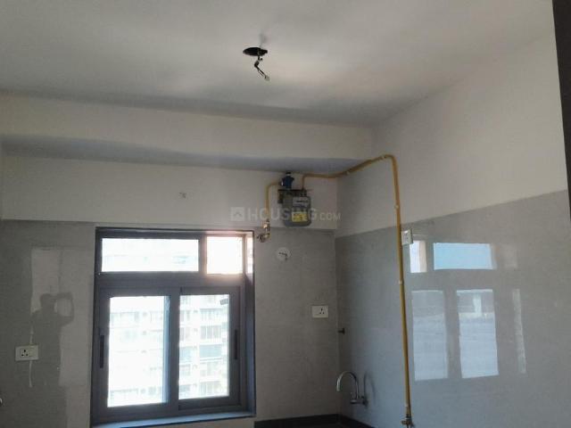 2 BHK Apartment in Ghatkopar East for resale Mumbai. The reference number is 19222409