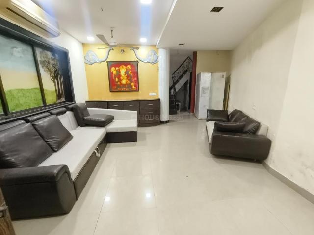 2 BHK Apartment in Ghatkopar West for rent Mumbai. The reference number is 17426645