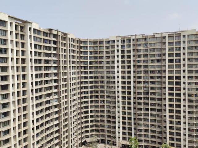 2 BHK Apartment in Ghatkopar West for resale Mumbai. The reference number is 20405850