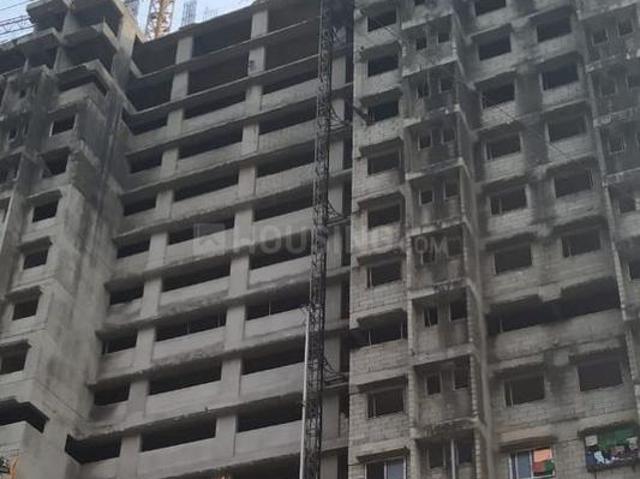 2 BHK Apartment in Girgaon for resale Mumbai. The reference number is 20509694