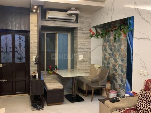 2 BHK Apartment in Grant Road for rent Mumbai. The reference number is 17540094