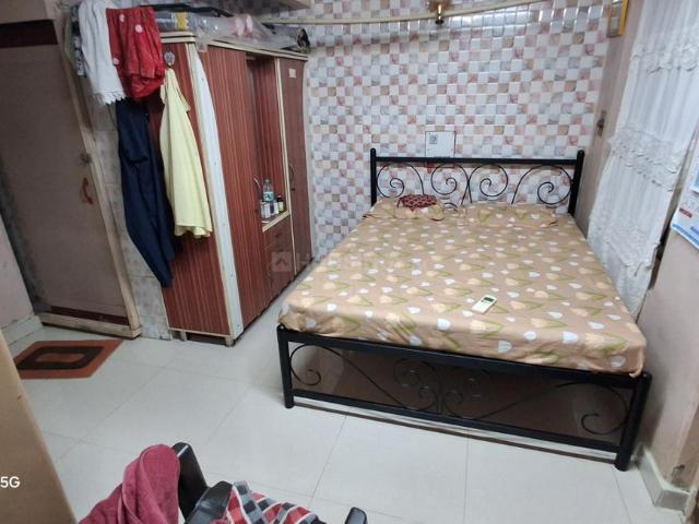 2 BHK Apartment in Grant Road for resale Mumbai. The reference number is 18485701