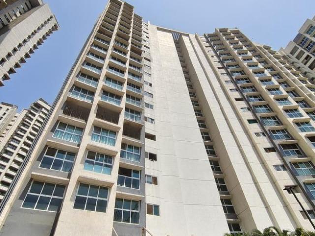 2 BHK Apartment in Grant Road for resale Mumbai. The reference number is 20190470