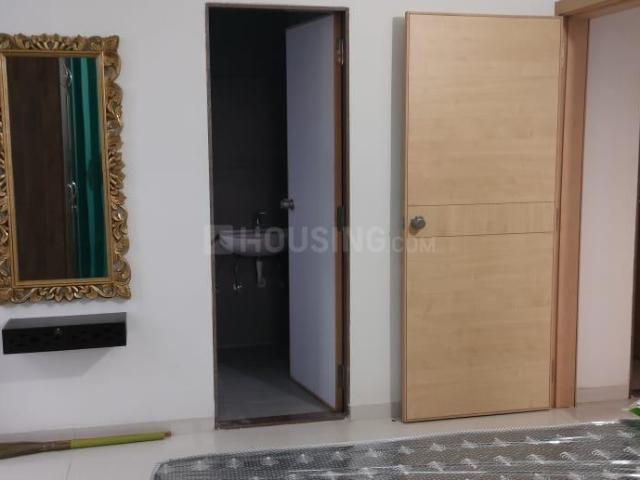 2 BHK Apartment in Gujarat International Finance Tec City for rent Gandhinagar. The reference number is 18135538