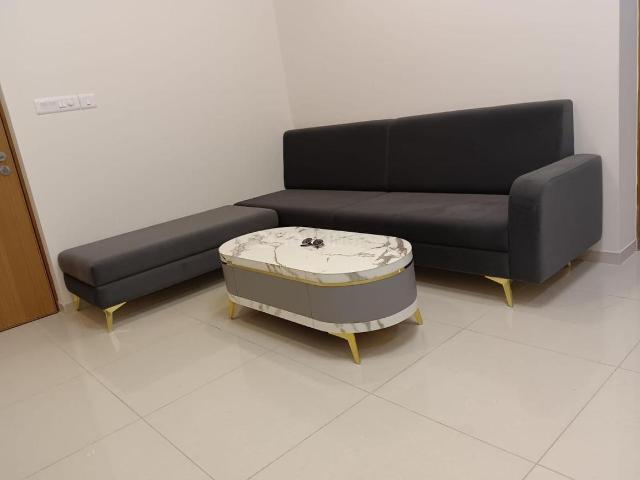 2 BHK Apartment in Gujarat International Finance Tec City for rent Gandhinagar. The reference number is 20735390